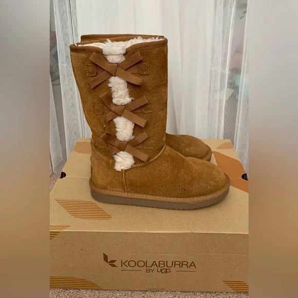 Koolaburra boots with deals bows